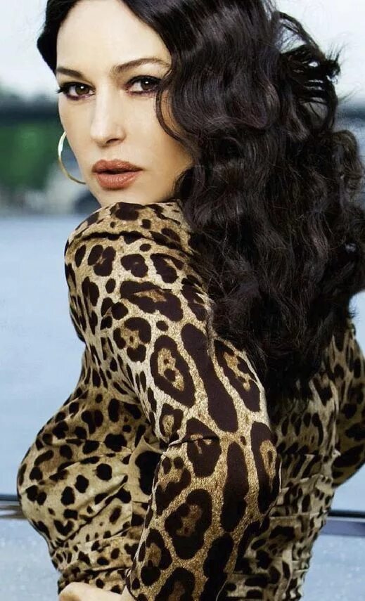Беллучи шелтон. Monica bellucci в молодости. Беллучи шелтон. Фото моники белуччи. Беллучи шелтон.