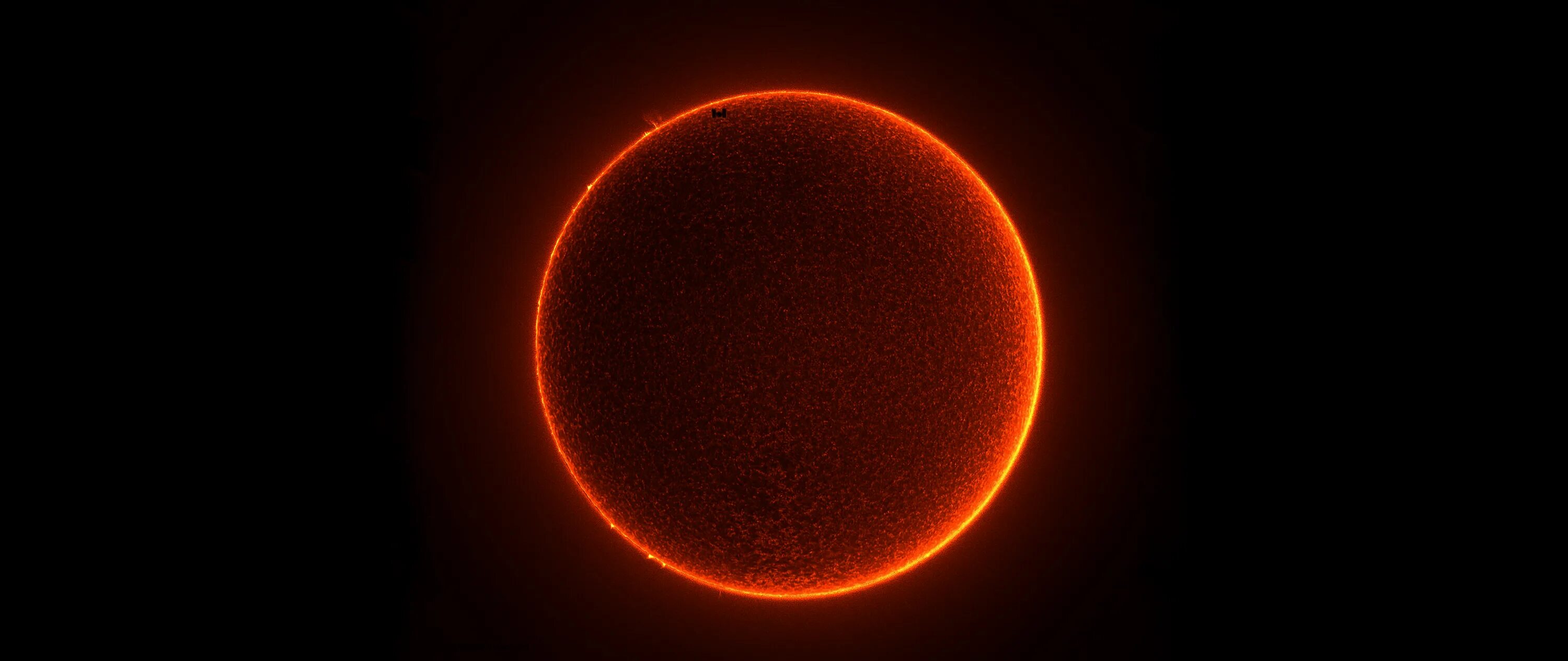 Оранжевый космос. Красный мир. Картинка оранжевый круг на черном фоне с оранжевым пятном астрономия.