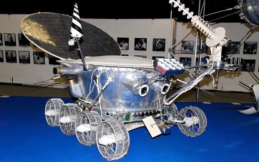 Первые космические роботы. Луноход 1 СССР. Луноход-1 космический аппарат. Космический аппарат «Луноход-1» модель. Луноход 2023.