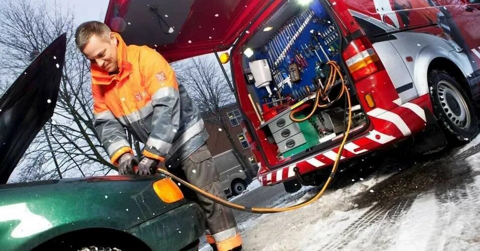 Автомобиль "техпомощь". Техпомощь на дороге москва. Прикурить автомобиль уфа. Джампер для прикуривания. Прикурить автомобиль биби.