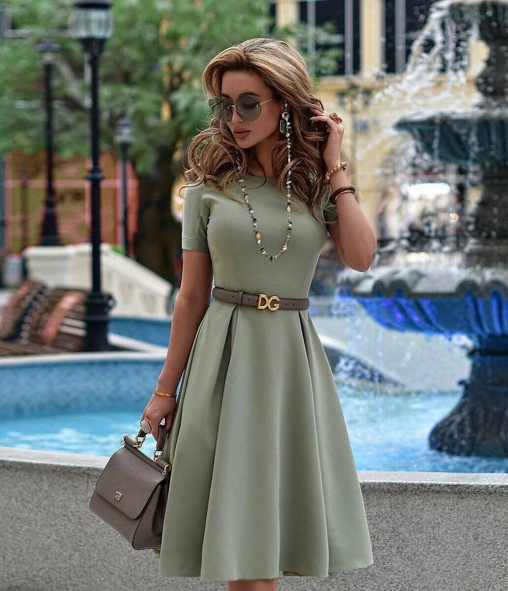 Стильные элегантные платья. Красивые платья на вечеринку. Стильное платье. Платья осень-зима 2020-2021. Красивые женские платья.