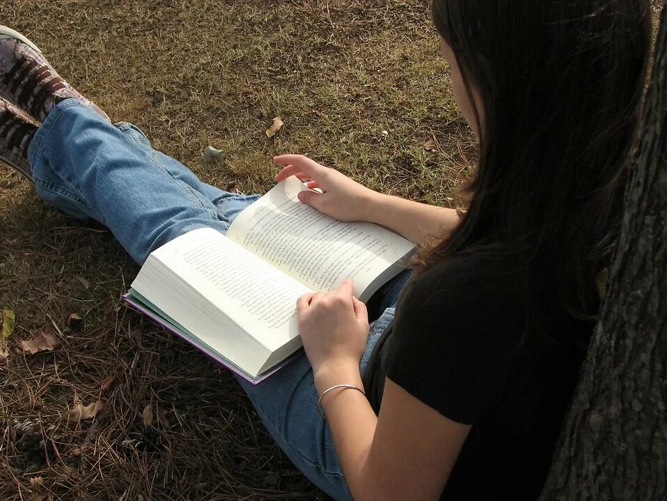 Читать книгу без рук