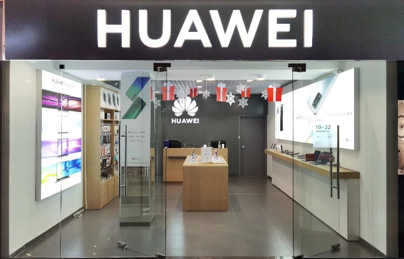 Huawei магазин. Фирменный магазин Huawei. Электроника Huawei. Бутик Huawei Авиапарк. Купить huawei в магазине