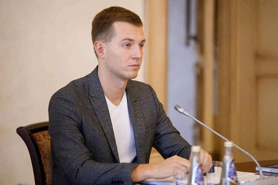 Метелев депутат госдумы. Метелев молодежная политика. Метелев молодежная политика. Метелев молодежная политика. Метелев молодежная политика.