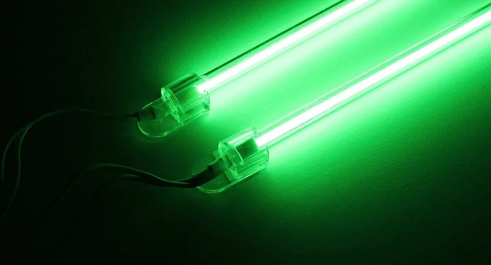 Купер хьюитт ртутная лампа. Зеленая подсветка. Зеленый цвет лампы. Зеленый цвет лампы. Неоновая лампа tk-2206.