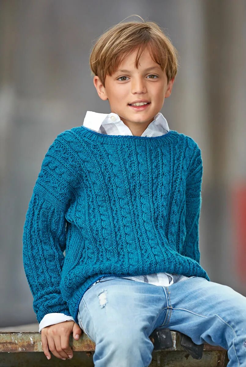 Вязание кофты мальчику. Свитер для мальчика. Вязаный свитер для мальчика. Свитер для подростка мальчика. Вязаный джемпер для мальчика.