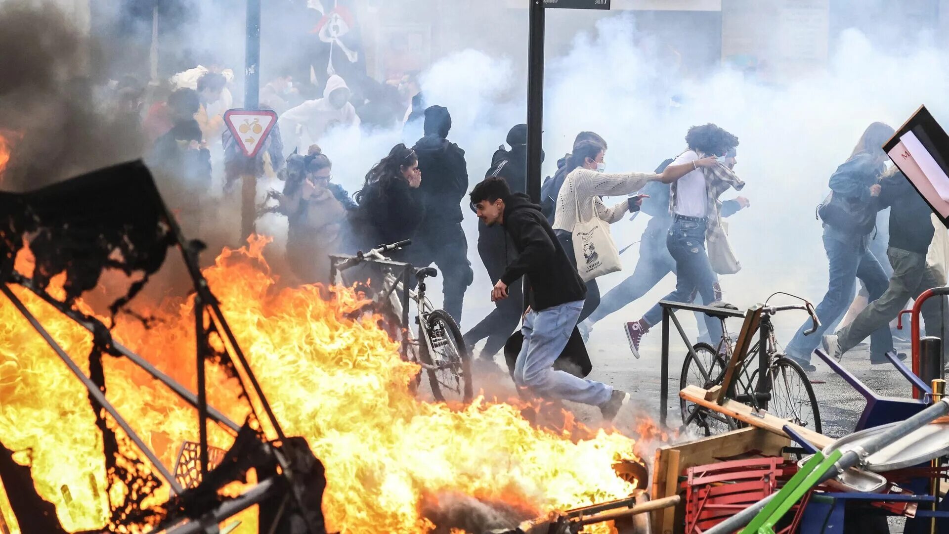 Протесты во Франции 2023. Массовые беспорядки во Франции (2005).