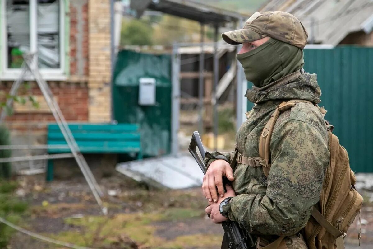 Вагнер чвк новости на украине сегодня последние. Боец ЧВК Вагнер. Бойцы ЧВК Вагнер в Бахмуте. Штурмовик ЧВК Вагнер в Бахмуте.