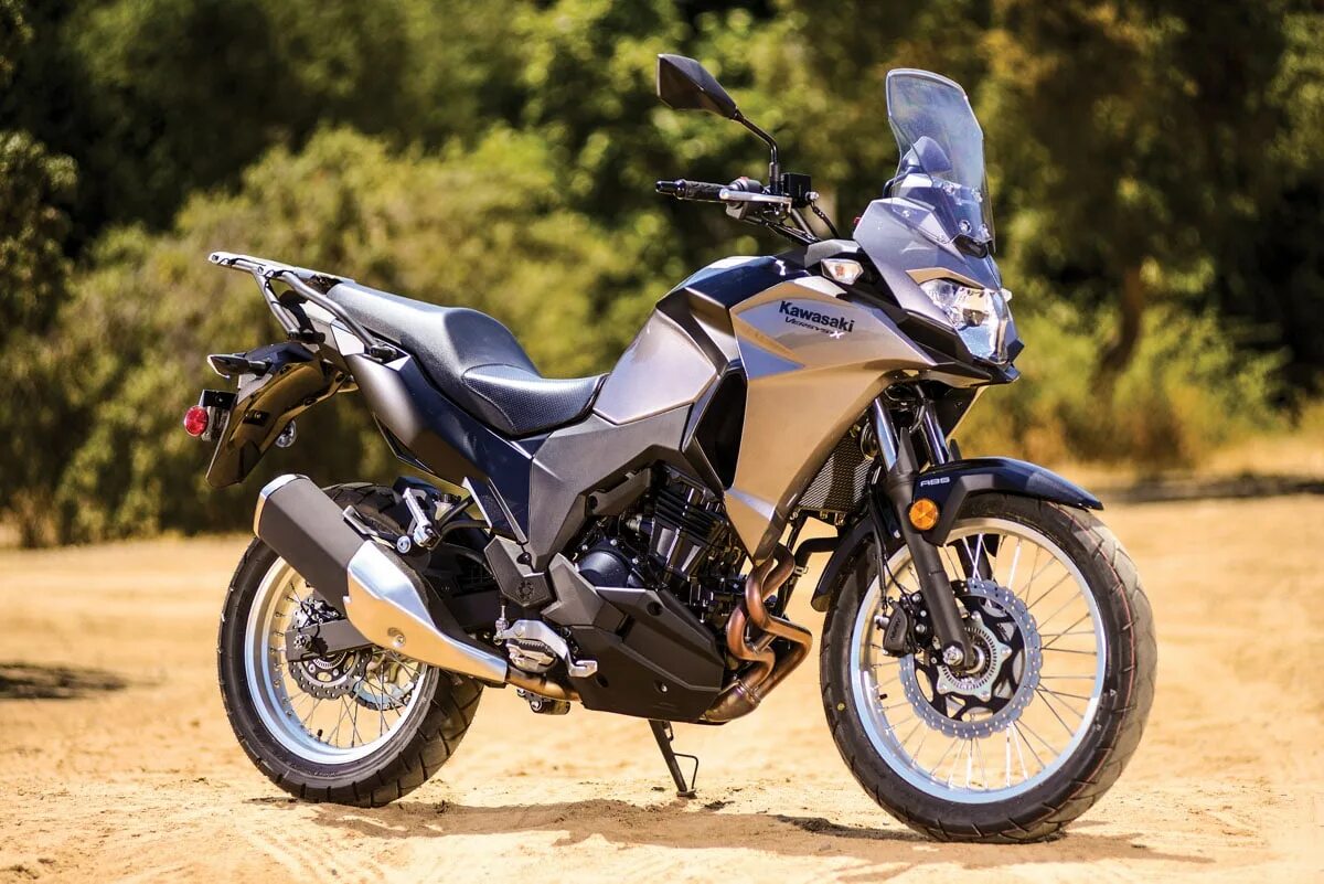 Kawasaki versys. Бензонасос мотоцикла кавасаки версус. Kawasaki versys 300. Кавасаки версус 300. Kawasaki versys-x 300.
