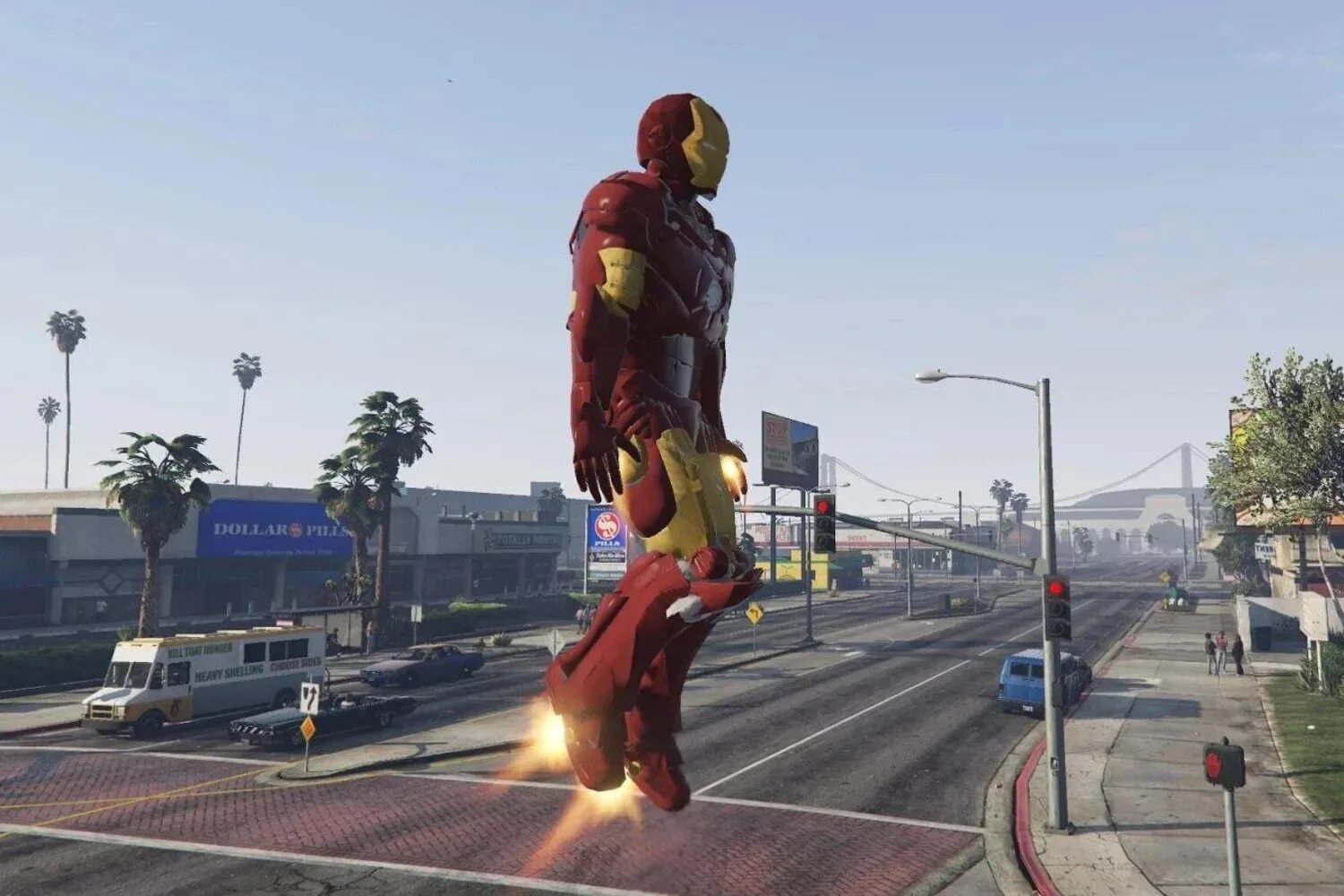 Гта 5 мод на персонажа. Железный человек в ГТА 5. GTA 5 Iron man. Железный человек ГТА 5 костюм. ГТА 5 люди.