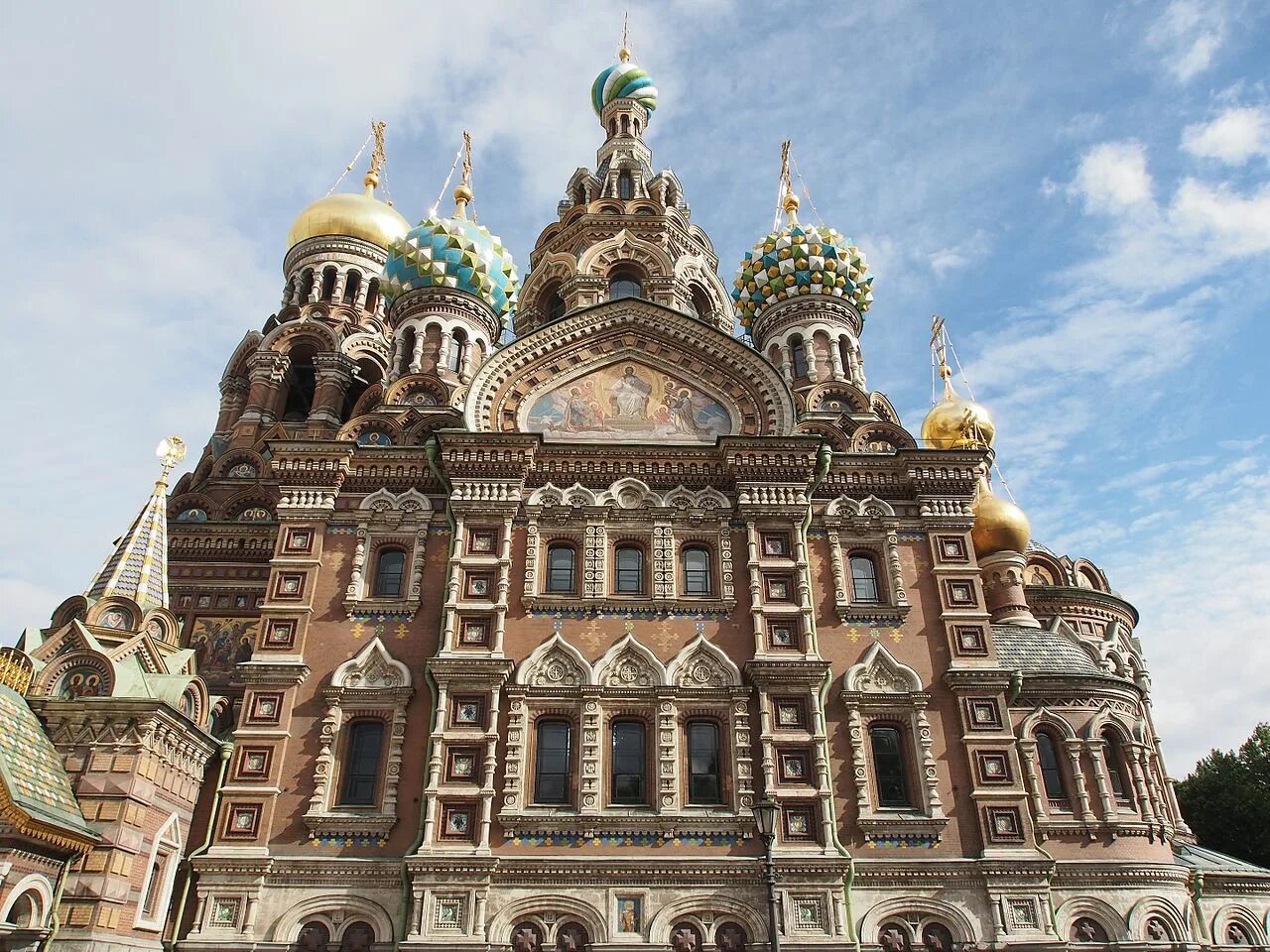 Стиль спас. Храм спаса-на-крови санкт-петербург. храм на крови питер стиль архитектуры. храм воскресения христова спас на крови, санкт-петербург. неорусский стиль спас на крови.