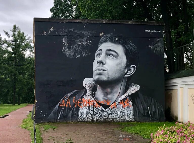 где памятник сергею бодрову. кармадонское ущелье бодров. где памятник сергею бодрову. кармадонское ущелье сергей бодров памятник. кармадонское ущелье трагедия 2002.