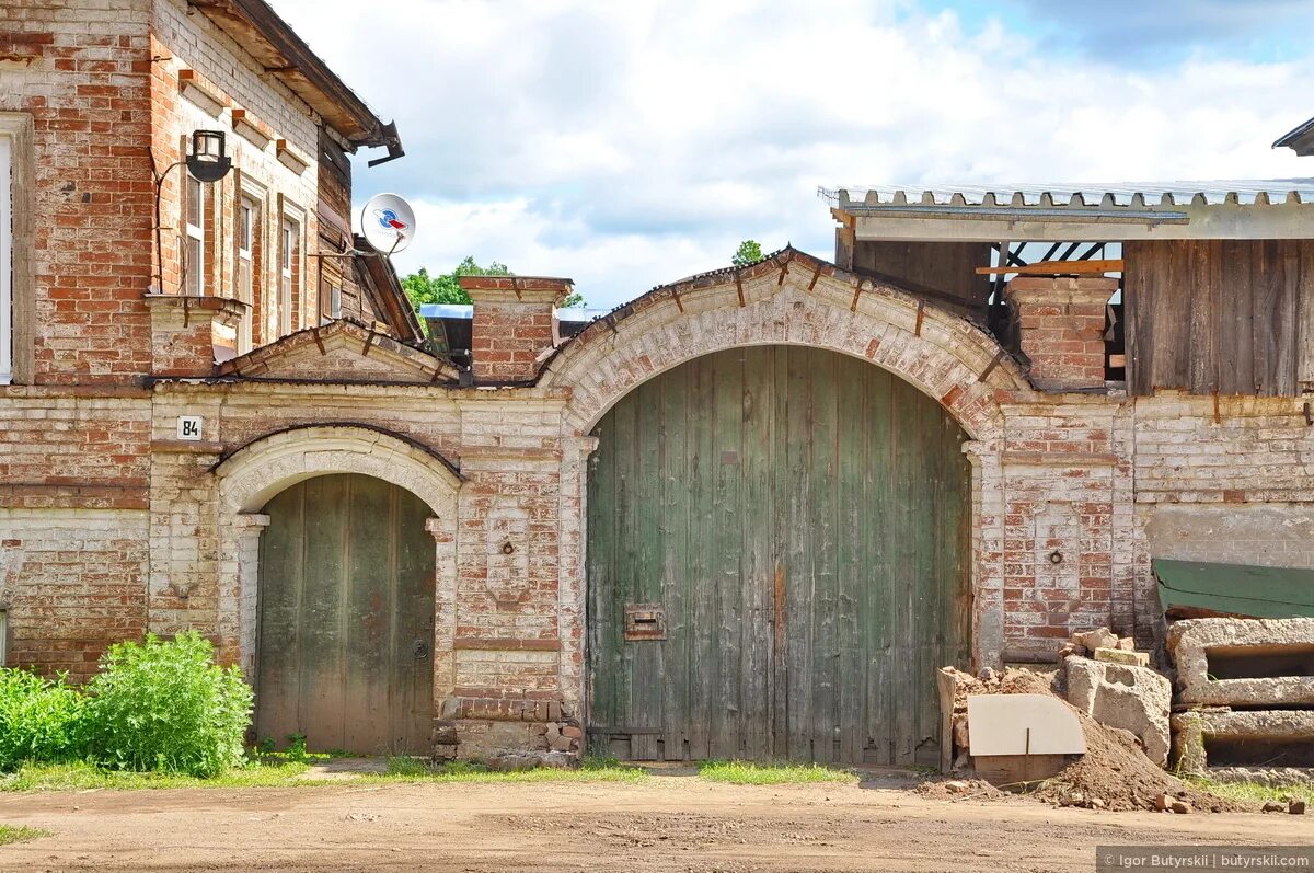 ворота воткинск. ворота воткинск. узорные ворота. деревянные ворота 18 века. ворота воткинск.
