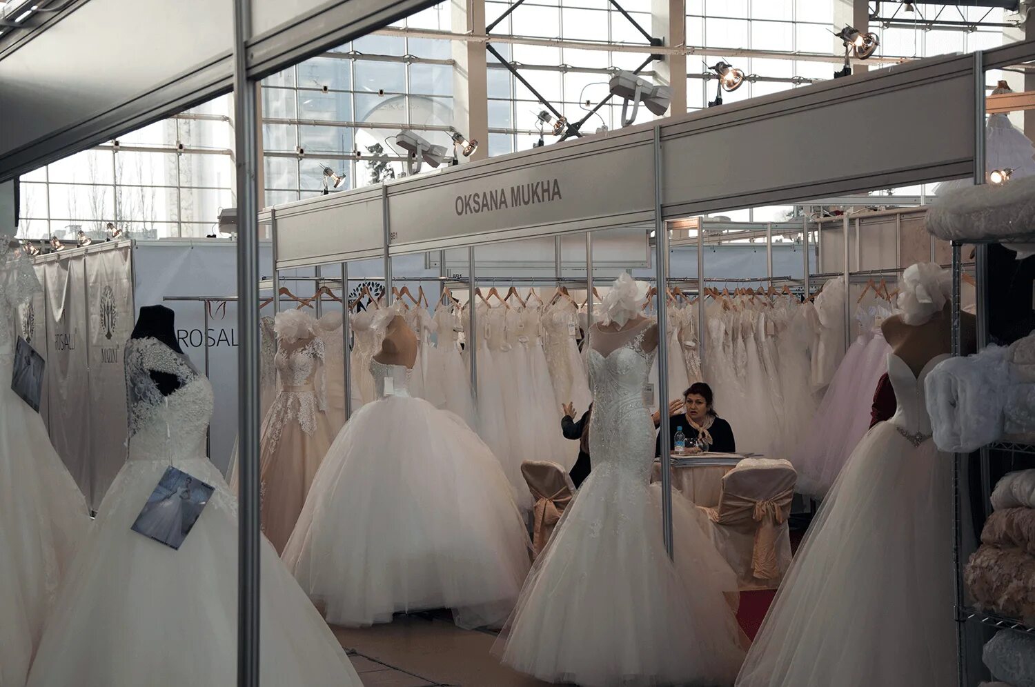Выставка свадебных платьев. Свадебная выставка москва. wedding fashion moscow о выставке. выставка платья на вднх.