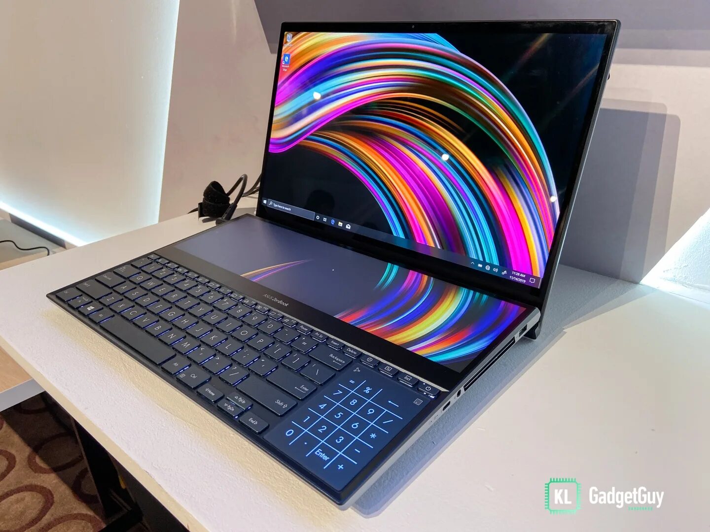 Ноутбук ASUS ZENBOOK Pro Duo. ASUS ZENBOOK Pro 14 Duo OLED. ASUS ZENBOOK Duo 14. ASUS ZENBOOK Pro 14 OLED.