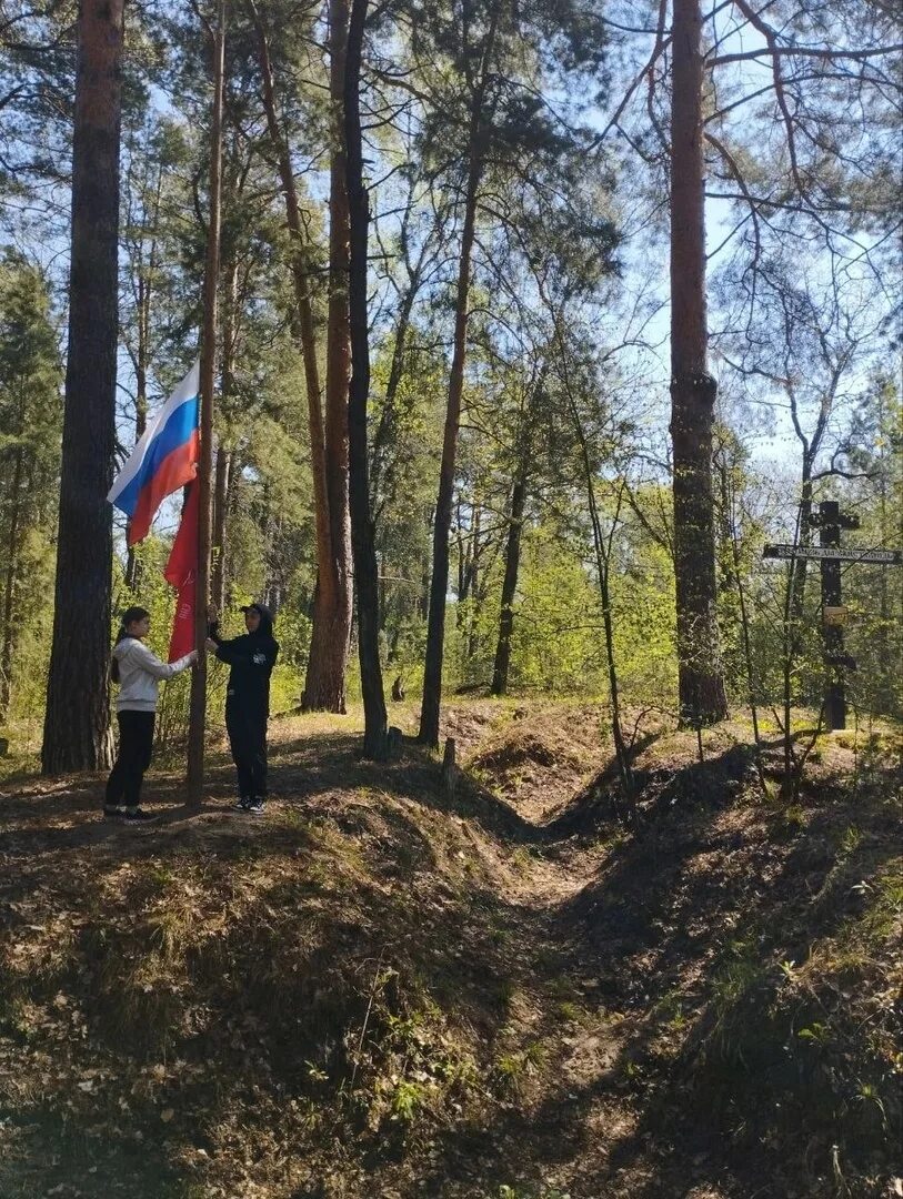 Сурский рубеж в чувашии памятник. На сурском рубеже. Сурский оборонительный рубеж чувашия. Сурский оборонительный рубеж мемориал. На сурском рубеже.