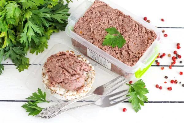 Паштет из щуки. Домашний паштет из куриной печени. Паштет куриный. Паштет из говяжьего сердца. Паштет из сердца говяжьего.