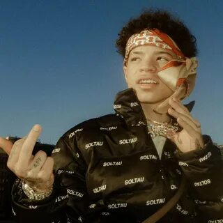 Песню lil mosey