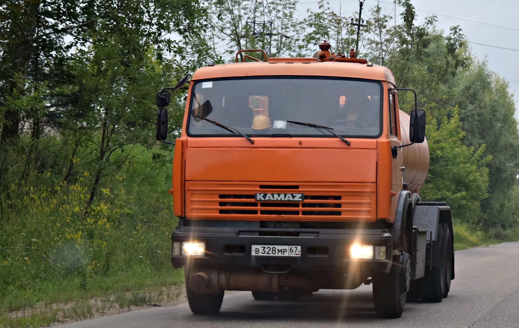 КАМАЗ 65115 спереди. КАМАЗ 6511. КАМАЗ 65115 И МАЗ. КАМАЗ 65115 вид спереди.