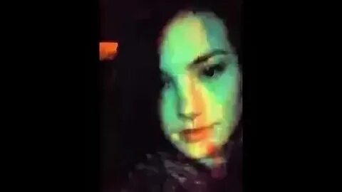 Песня эй она была одна в клубе