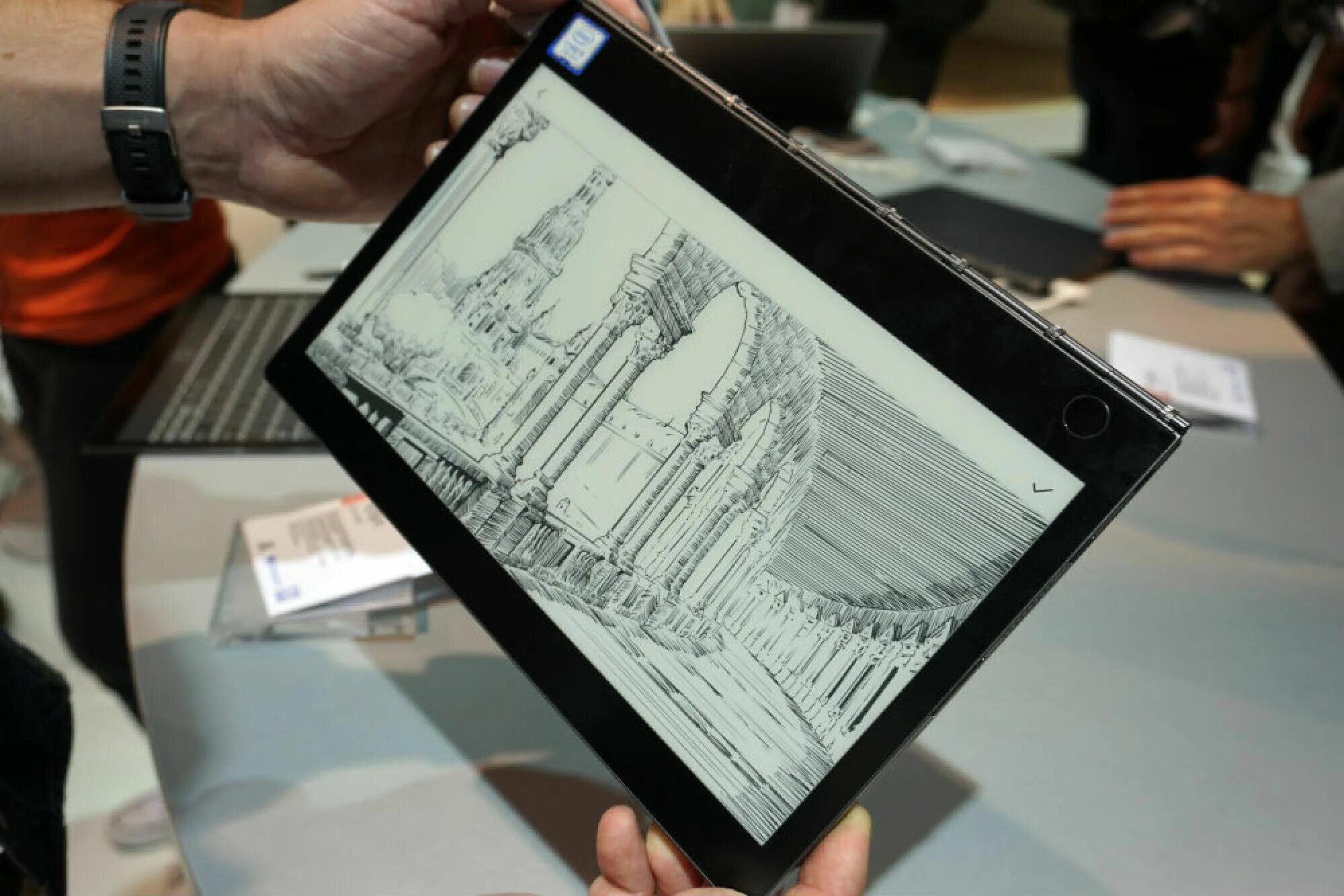 Lenovo Yoga book Ink Screen. E Ink Spectra 3100. E-Ink дисплей. Экран с электронными чернилами