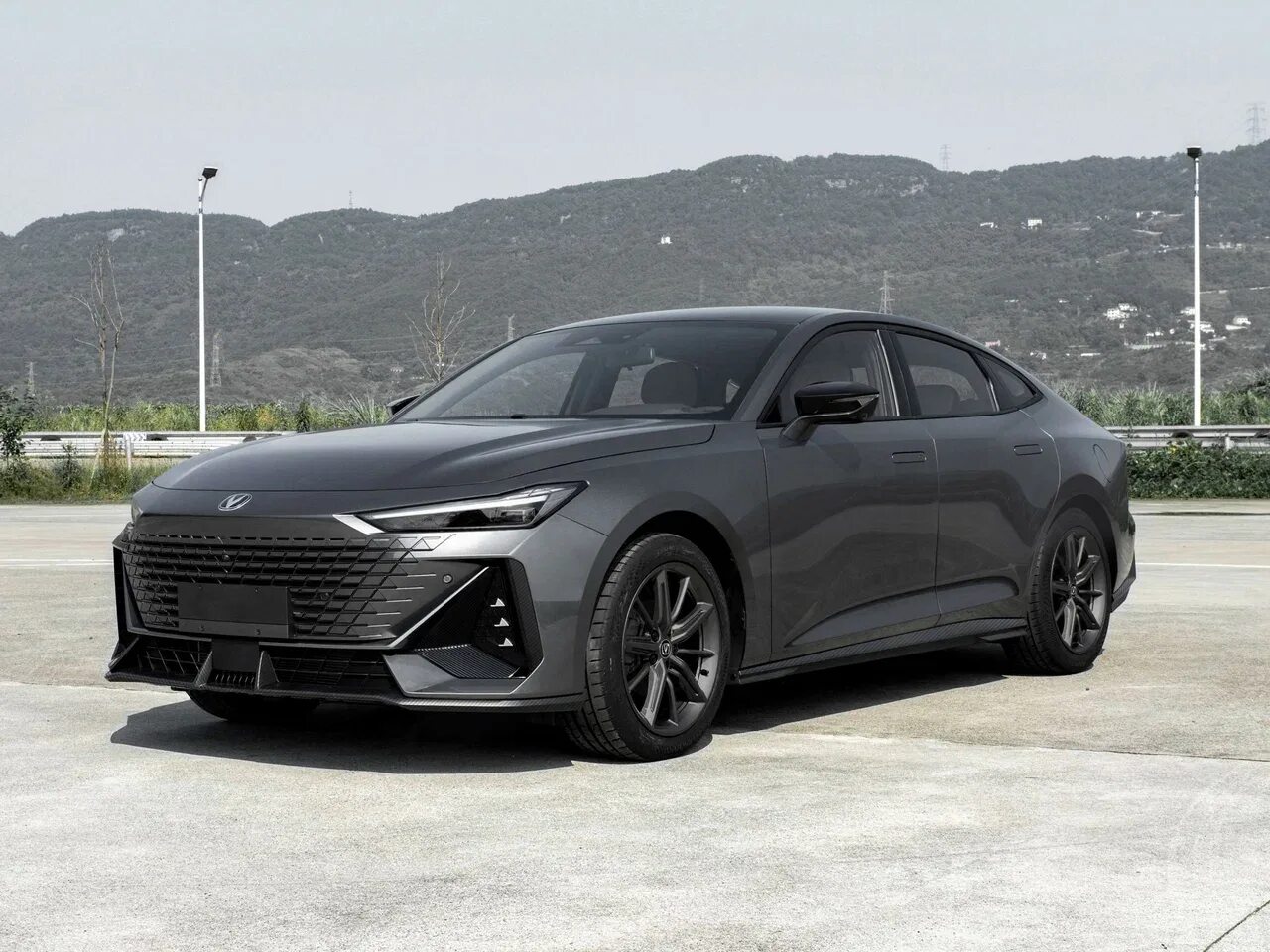 Uni v 2.0. Changan uni-v 2025. чанган машина 2025. чанган седан 2025 юни в. changan uni-v 2025.