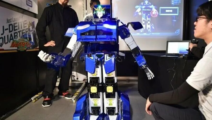 Какой из автономных роботов созданный французским изобретателем. Робот-машина. Японский робот-трансформер. Роботы реальные. Робот трансформирующийся.