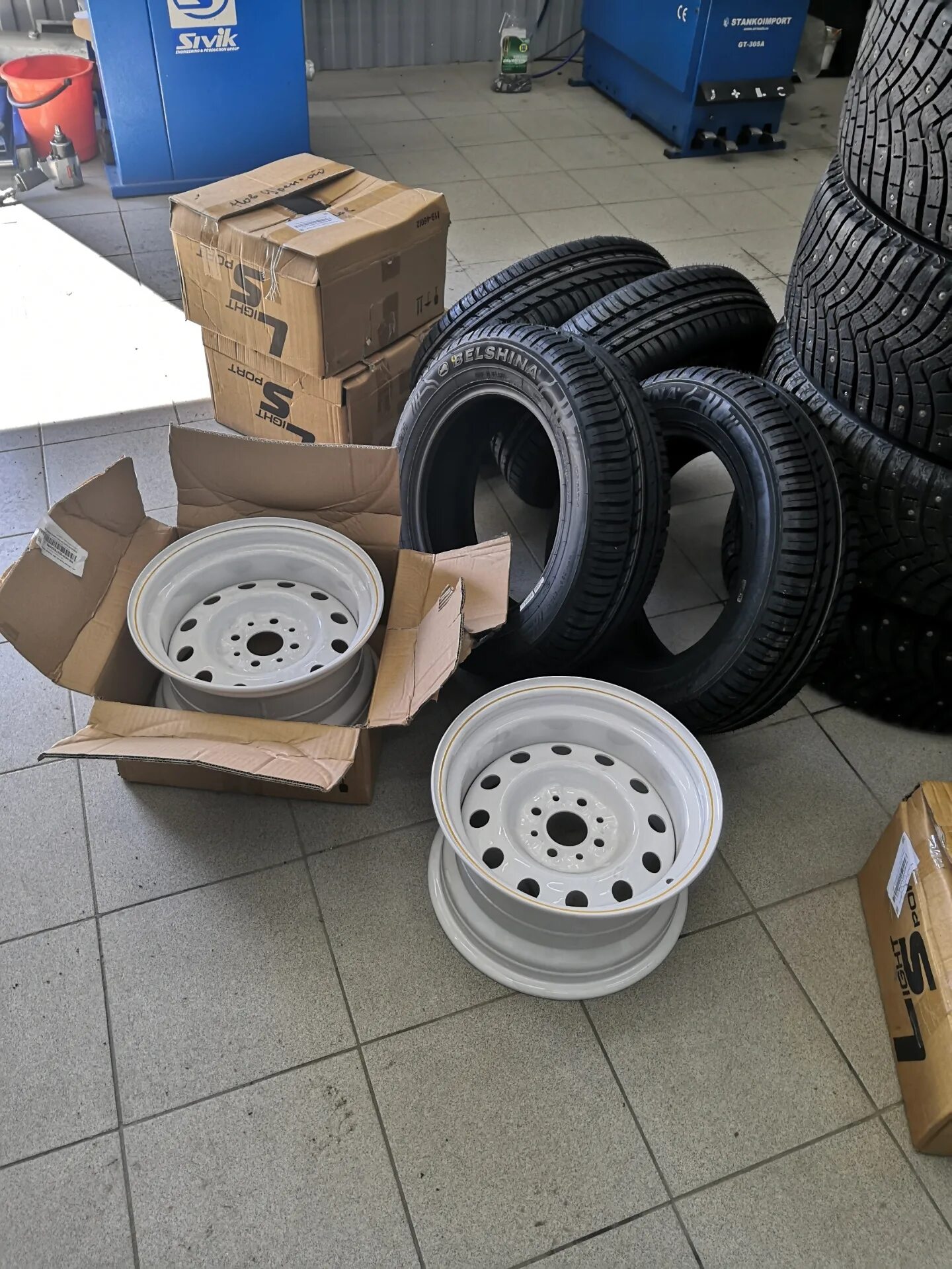 R14 какие машины. Разварки 175/65 r14. Разварки диски r14 2107. Разварки резина 176/65 r14. ВАЗ разварки 8j.