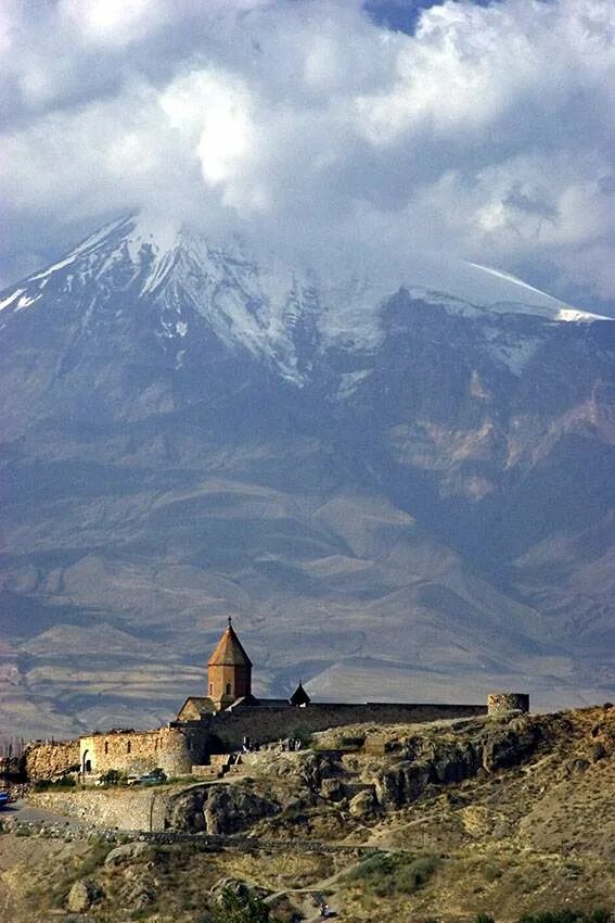 Монастырь хор вирап. Армения арарат монастырь хор вирап. Хор вирап армения. Хор вирап армения арарат. Хор вирап армения фото.