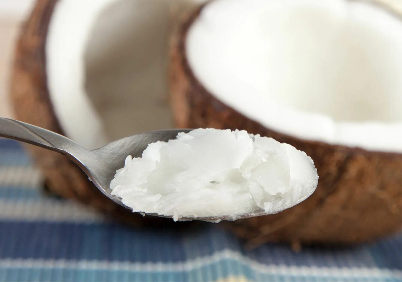 Кокосовое масло inature. Coconut oil масло. Масла ши кокосовое масло для мыловарения. Масло для волос coconut oil. Кокосовое масло первого отжима.