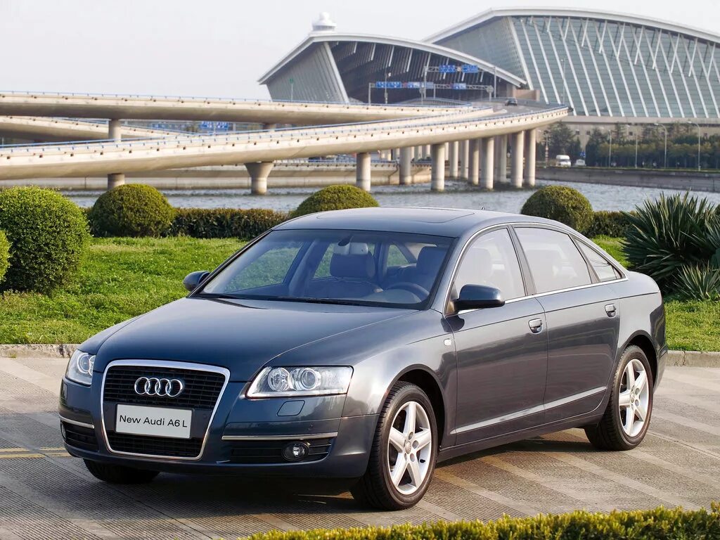 Включи ауди а6. Audi a6 2005. Audi a6 c6 2005. Audi a6l. Ауди а6 2005.