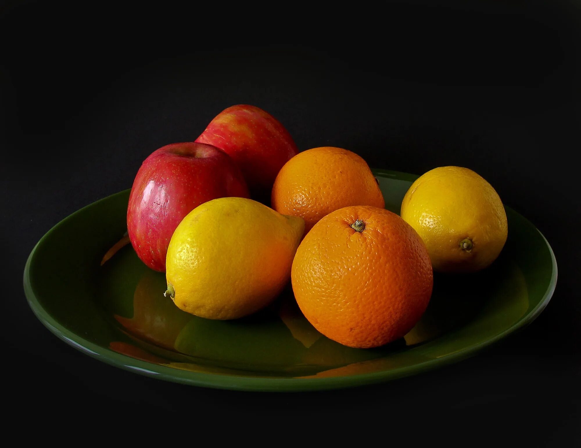Мандарин фрукт витамины. Фрукты. Фрукты картинки. Апельсин. Натюрморт с апельсинами.