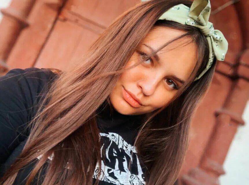 Красивые девушки тюмени. Тюменские девочки. Двушка в тюмени. Фамилия красивая для карины. Самые красивые девушки тюмени фото.