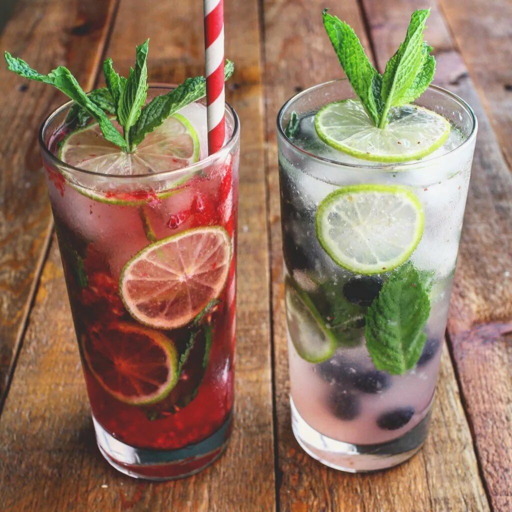 Мохито 18. Коктейль Мохито (Mojito). Мохито лимонад безалкогольный. Коктейль Мохито безалкогольный. Mojito коктейль безалкогольный.