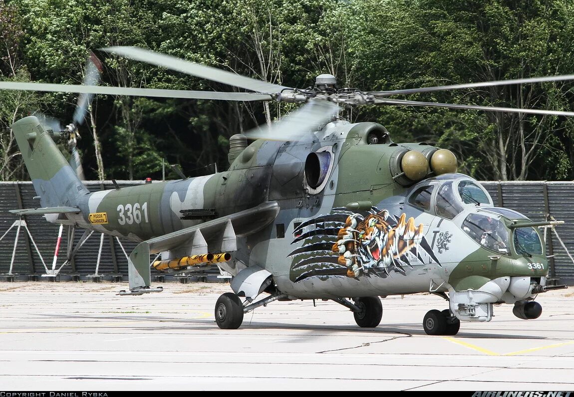 Купить ми 24. Ми24 Czech Air Force. Ми-24 Tigermeet. Ми-24 варианты окраски. Камуфляжная окраска ми24 ВСУ.