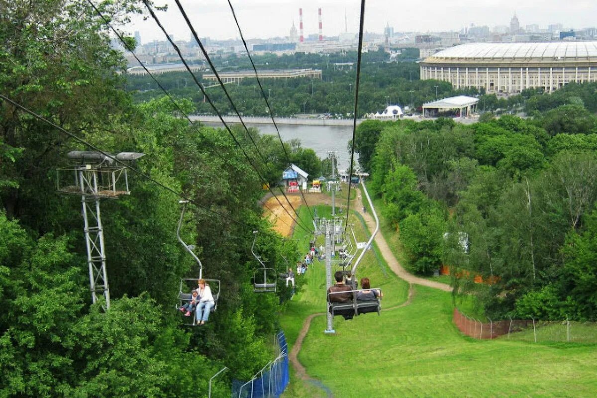 Парк лужники канатная дорога. Канатная дорога лужники. Канатная дорога на воробьевых горах отзывы. Канатка воробьевы горы. Московская канатная дорога на воробьевых горах.