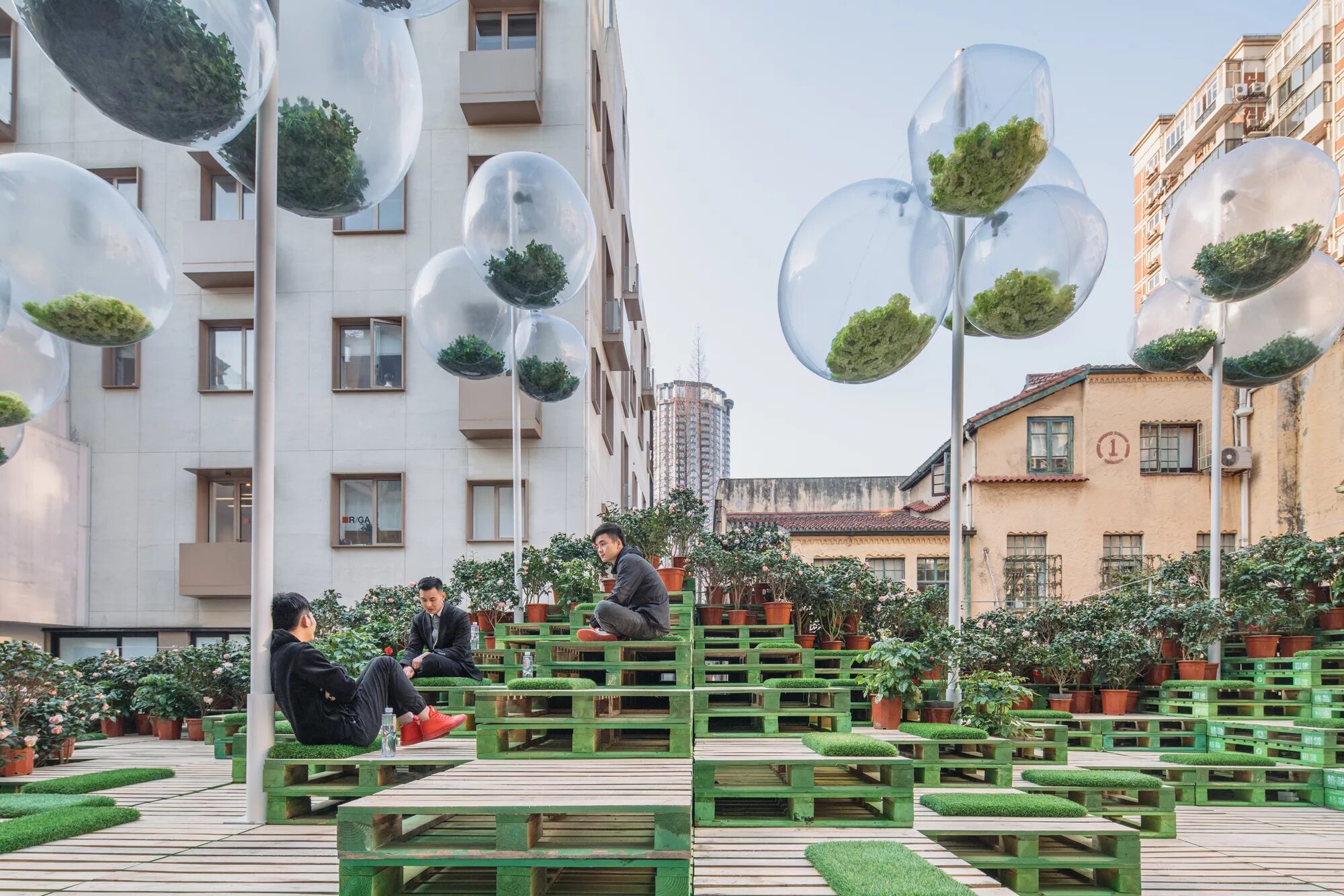 Вертикальные объекты. Ревитализация здания сад в Нью-Йорке. Urban Bloom. Шанхай, Китай.. Озеленение города. Современное городское Озеленение.