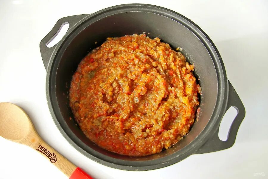 Икра через мясорубку на зиму. Баклажанная икра через мясорубку. баклажанная икра на зиму через мясорубку. икра баклажанная на зиму самая вкусная через мясорубку. икра из баклажанов через мясорубку.