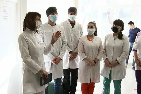 Молодой специалист медик