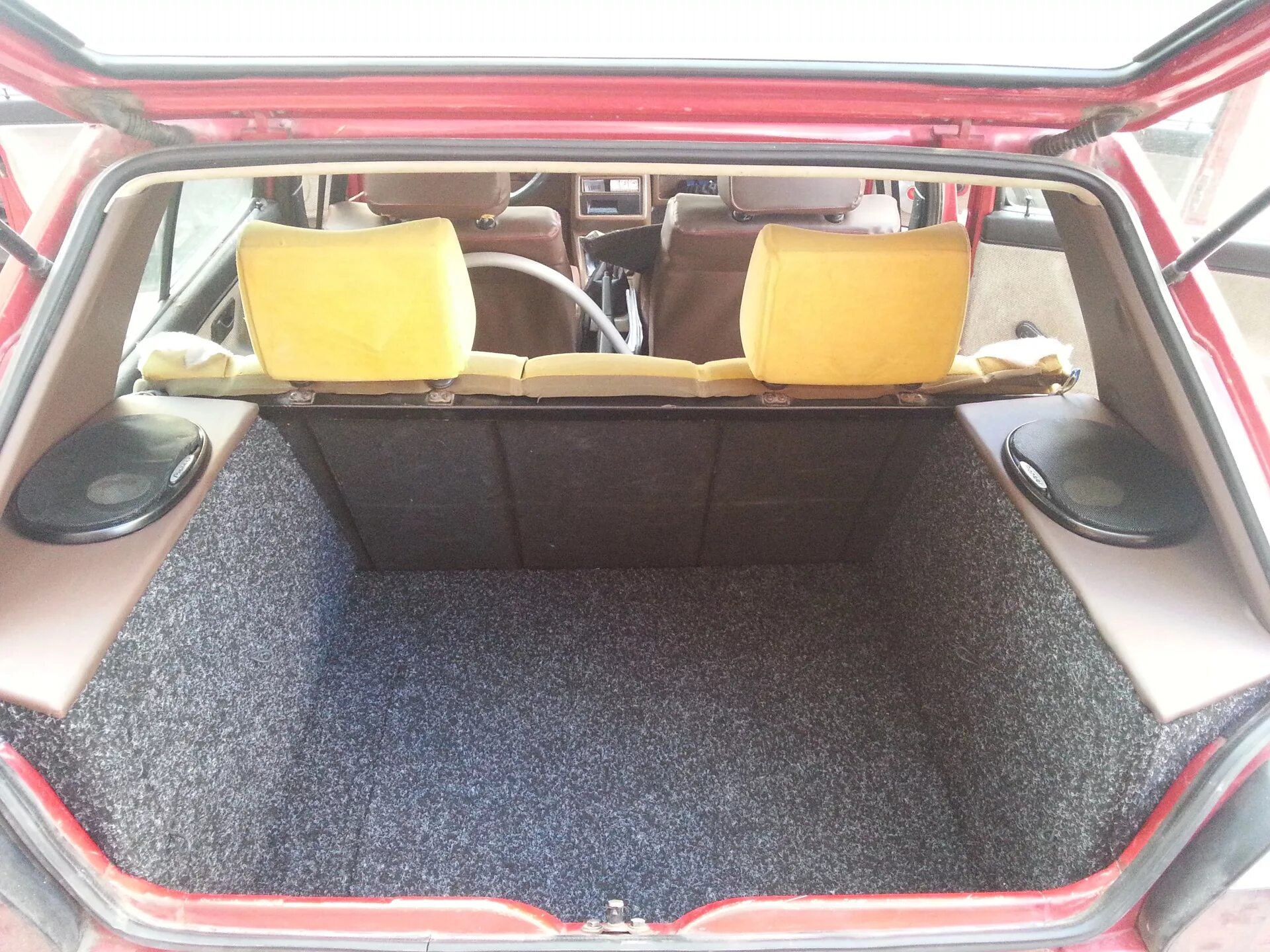 Фольксваген гольф 2 багажник. Volkswagen Golf mk3 багажник. Пол багажника VW Golf 2. Полка багажника Golf 2.