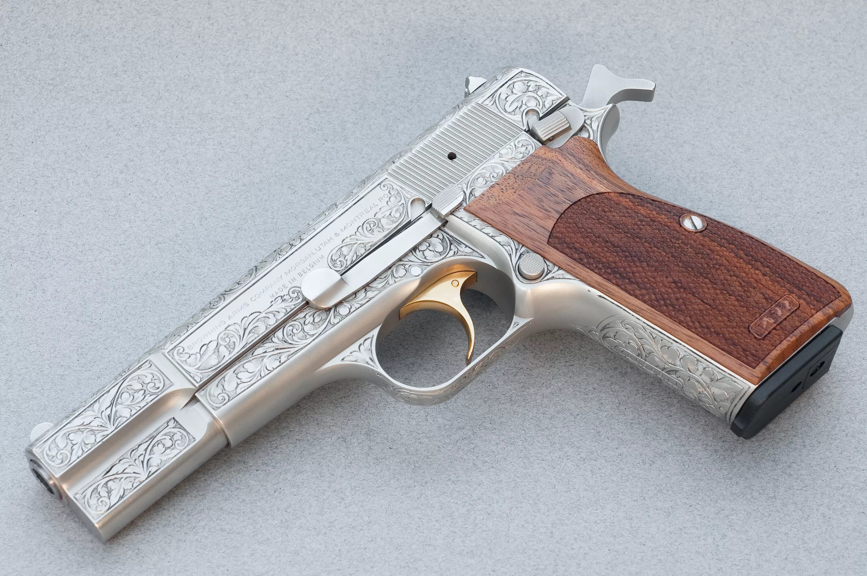 Фото browning. Браунинг Хай Пауэр наградной. GP 35 Браунинг. Browning Hi-Power m1935.