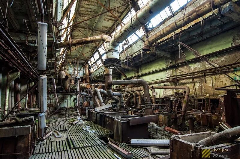 Новосибирск завод сибсельмаш заброшка. Завод сибсельмаш новосибирск 39цех. 78 цех завода сибсельмаш. Сибсельмаш цеха. Термический цех на машиностроительном заводе.