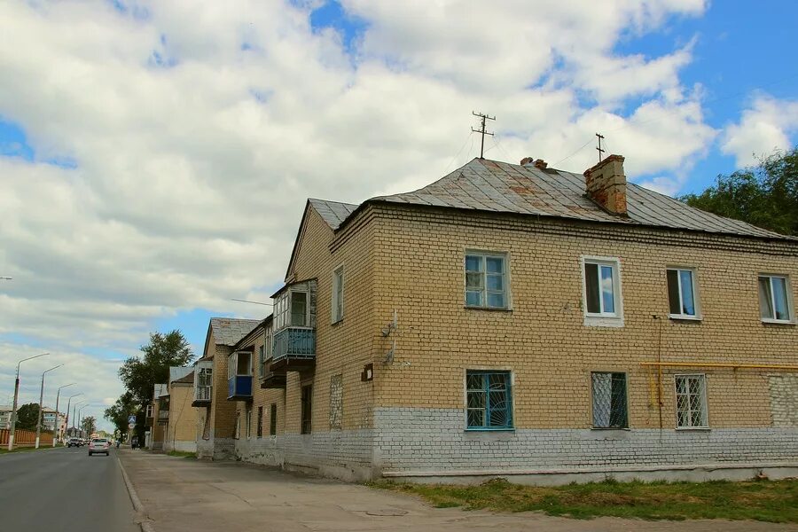 Чапаев самарская область. Город Чапаевск Самарской области. Чапаевск центр города. Город Чапаевск Куйбышевской области. Чапаевск Самарская область ул.кирпичная.