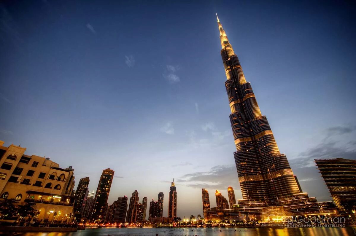 Бурч халифа. Бурдж-Халифа Дубай. Башня Бурдж Халифа в Дубае. Башня Бурдж-Халифа (Дубай, ОАЭ, Архитектор Эдриан Смит). Дубай Бурдж Калиф.