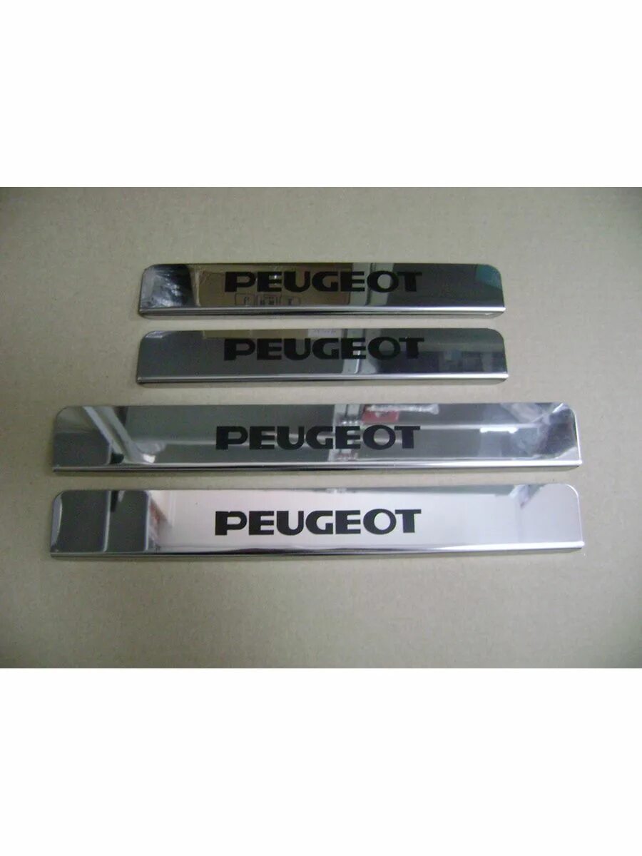 Пежо 408 пороги. Peugeot 308 реснички. Накладки на пороги пежо 408. Накладки на пороги peugeot 4007. Накладки пежо 408.