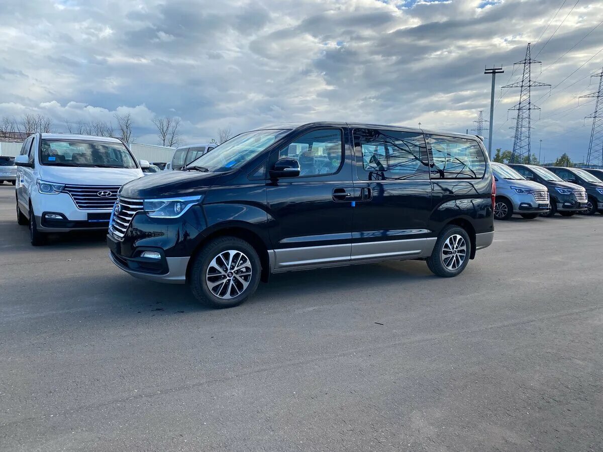 Hyundai starex 2020. хендай старекс 2020 год. Hyundai starex 2022. хендай старекс 2020 год. Hyundai staria 2022.