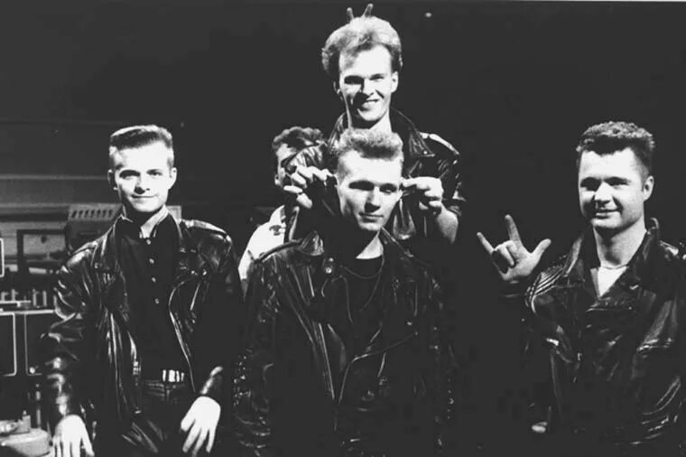 гр технология все песни. андрей кохаев. технология группа плакат. группа технология 1991. максим величковский технология.