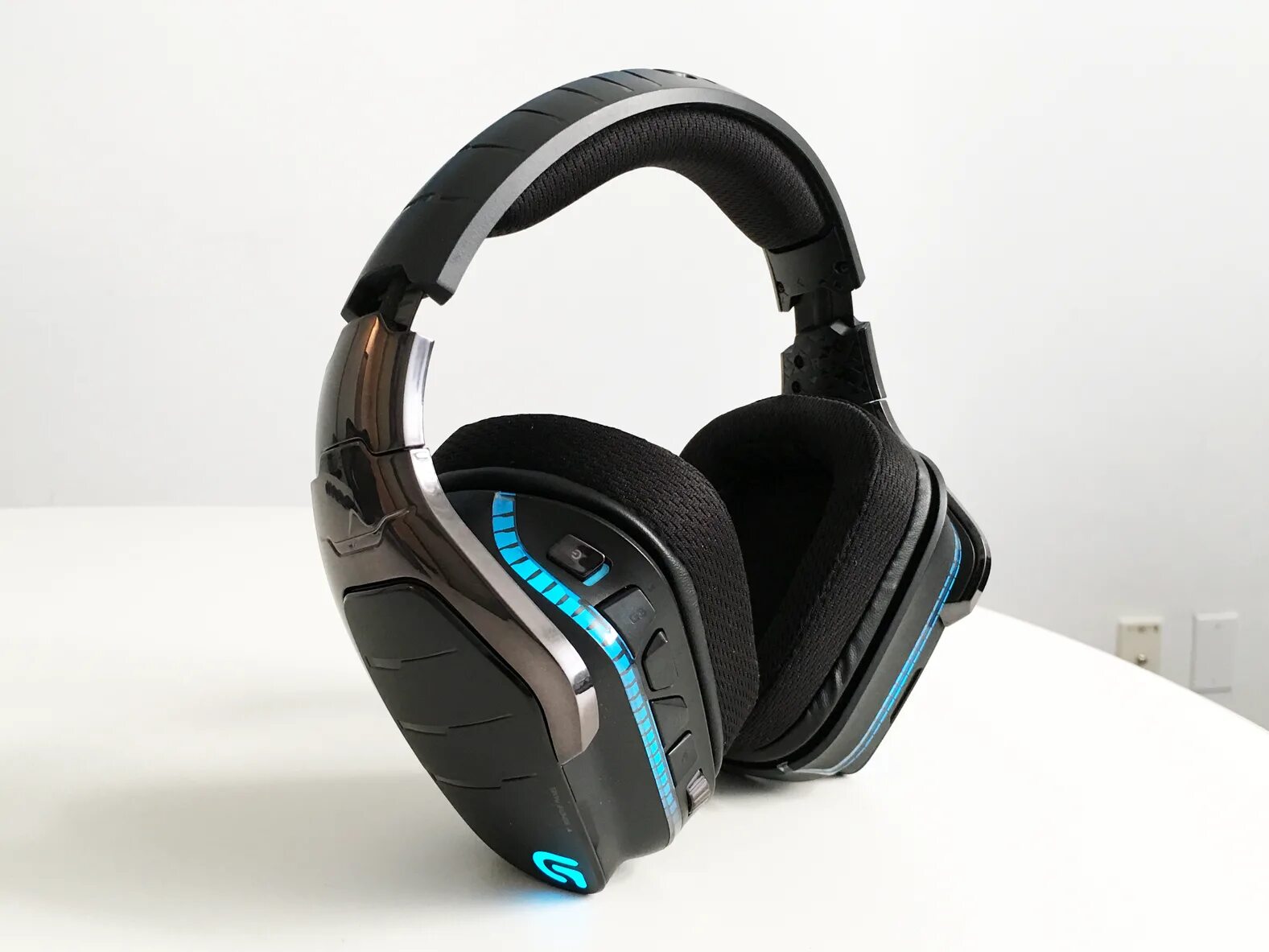 Logitech g933. Наушники логитеч g933. Logitech g933 White. Логитеч g935. Logitech gaming headset