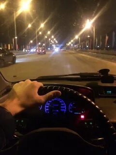 Картинка в машине ночью