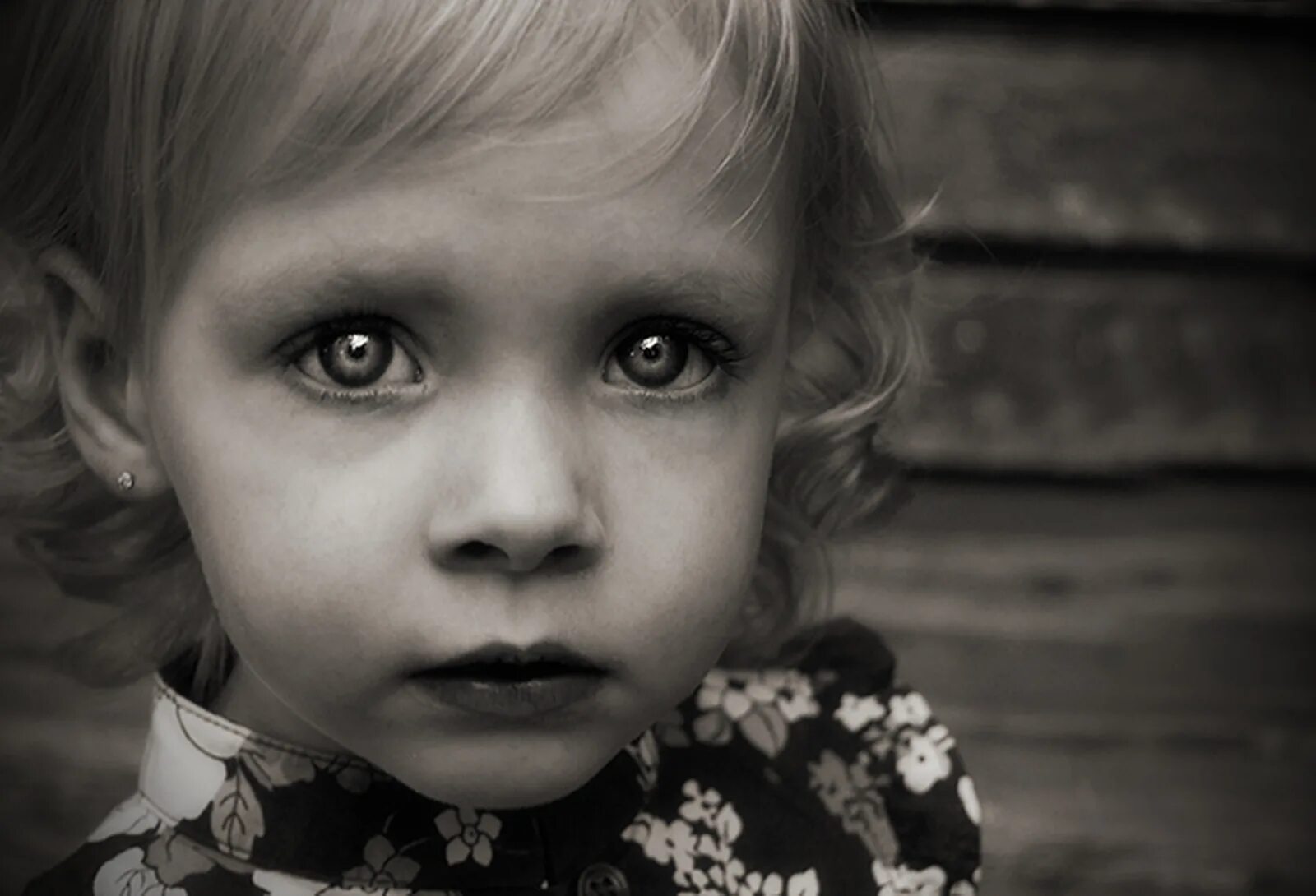 смешные дети. хвостики для девочек. малой или молой. шереужева амина. обиженная девочка.